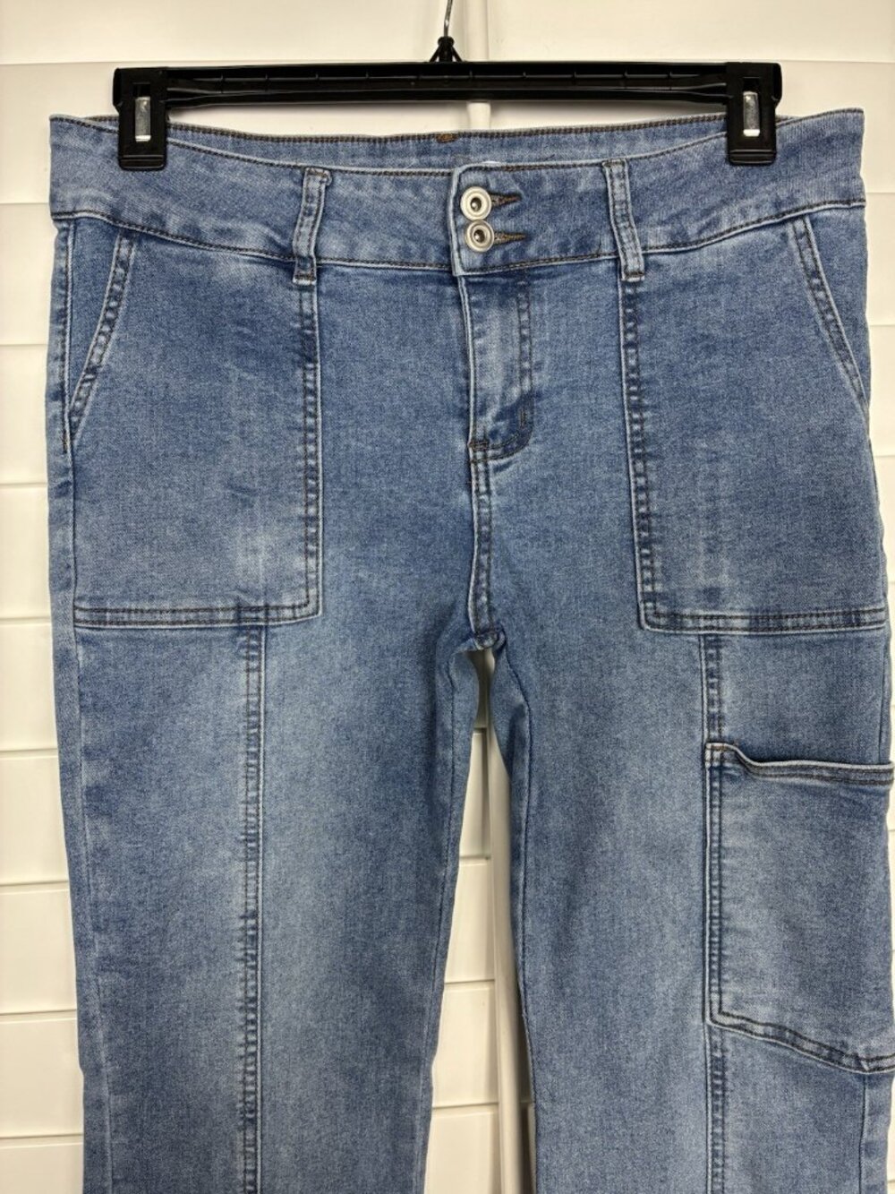 RE generation by Celebrity Pink Women’s 13/31 Blue Utility Bootcut Stretch Jeans - Picture 4 of 7